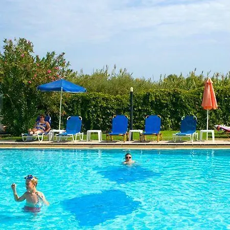 Alfa Aparthotel 2*